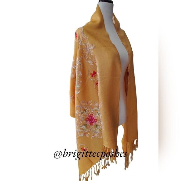 HANDMADE Embroidered Sequined Designed Mustard Shawl - Picture 8 of 12